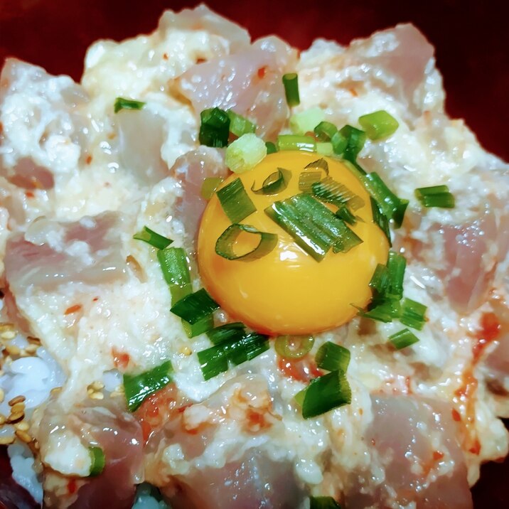 まぐろとろろ丼